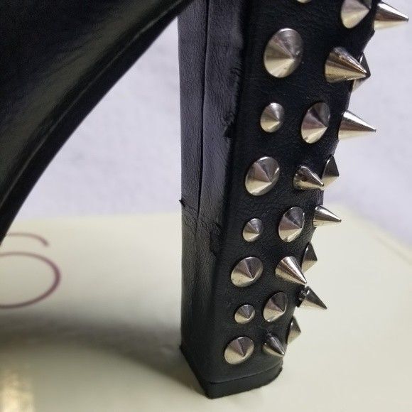 Y2K Black Spike Platform Ankle Boots Women Goth Punk Skull Spikes Sz 6 Victoria - Picture 5 of 8